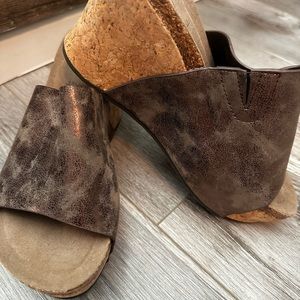 Volátil  wedge Sandal -size 7